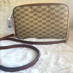 Michael Kors Jet Set Crossbody Bag